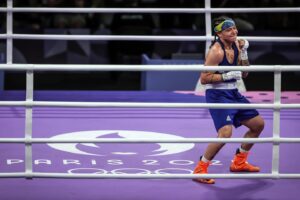 Beatriz Ferreira Instagram - Medalha de bronze garantida e vaga na semifinal, cada luta é um degrau e vamos em busca da final! 🙏🏻🇧🇷💚💛

Foto: Gaspar Nóbrega/COB

#BiaFerreira #TheBeast #JogosOlímpicos #Paris2024 #Brasil #TorcidaTheBeast