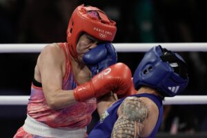 Beatriz Ferreira Instagram - Amanhã é dia de Bia “The Beast” Ferreira no ringue, vale vaga na semifinal e ela vai com tudo. Vamos todos juntos, na torcida! 🔥🥊

Quartas de final (31/07)
🇧🇷 x 🇳🇱
🕢: 17:08 (🇧🇷) e 22:08 (🇫🇷)

Foto: Alexandre Loureiro/COB

#BiaFerreira #TheBeast #JogosOlímpicos #Paris2024 #Brasil #TorcidaTheBeast

Post: @fokusassessoria