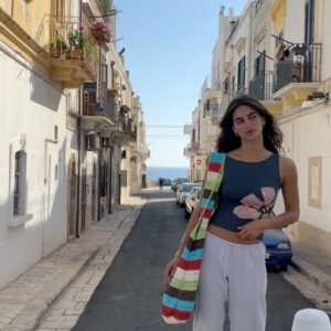 Begoña Vargas Instagram - Disfrutona por las costas italianasss 🍝🇮🇹