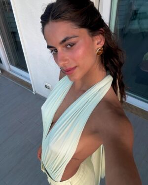 Begoña Vargas Instagram - Disfrutona por las costas italianasss 🍝🇮🇹