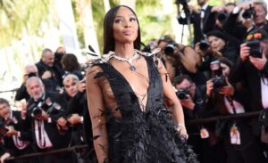 Belgin Inal Instagram - Red carpet Cannes film festival .. gala film avonden. Wereld beroemde actors uit de hele wereld is er📽🎥🎬 Wat is dit toch de geweldige dagen voor ons filmmakers🎬
