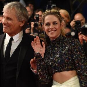 Belgin Inal Instagram - Red carpet Cannes film festival .. gala film avonden. Wereld beroemde actors uit de hele wereld is er📽🎥🎬 Wat is dit toch de geweldige dagen voor ons filmmakers🎬