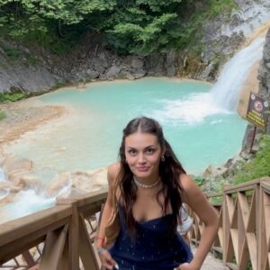 Belgin Şimşek Instagram - Seviyorum 🍀🌳🌿