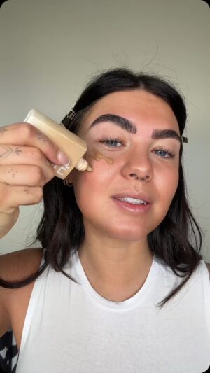 Belle Hassan Instagram - THE SALON IS FINALLY SIGNED OFF 😭😭 
Screaming, crying, throwing up 😂 

I cannot tell you how excited I am to take you all on this journey with me and Luke 🤍 this has been a dream of mine forever and I just want to thank you all for making this dream possible! If you’ve followed me since the show thank you so much for sticking with me, if you’re new here welcome to the madness 🤪 

I’ll be looking for hairdressers, beauticians and aestheticians 
Looking to rent a space in Edinburgh so please send me your work to my salon page @belize_studios_ 
I’ll also be looking to take on one MUA from a beginner level to train side by side with me 🤍 so please make sure you dm any interest and tag your friends in this post!! 🤍🤍 

I love you all so much🤍 and make sure you follow for more updates 🤍 

#salon #newsalon #salonopening #salonedinburgh #makeupstudio #makeupedinburgh