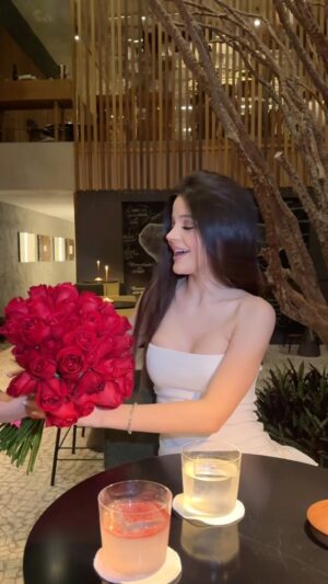 Belle Longwell Instagram - love-struck ❤️