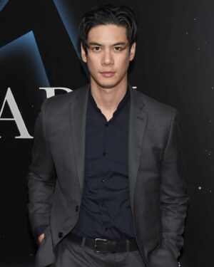 Ben Levin Instagram - other facial expressions were made at the #unforgettablegala but these are all that remain
.
loved mobbing with my peeps and being surrounded by AZN talent. feels real good. Thank you @character.media @unforgettablegala for an epic party 🥂 #cwkungfu 📷 by @sthanlee