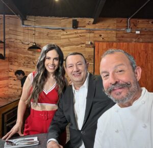 Benito Molina Instagram - ¡No se pierdan!  En sus marcas listos fuego 🔥  Feliz de estar en La Jugada del Verano, acompañado a tremendo equipo durante los juegos olímpicos 🕊️ Mucha suerte a toda la delegación Mexicana 🇲🇽#TUDN