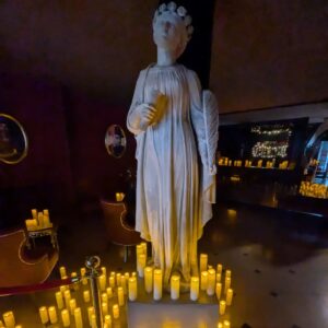 Benjamin Daniel Instagram - Le concert @candlelight.concerts sur les 4 saisons de Vivaldi était un pur plaisir !
Que d'élégance, que de beauté ! 
°
#candlelight #vivaldi #fourseasonsvivaldi #baroque #classique