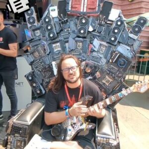 Benjamin Daniel Instagram - #GamingInHell #Hellfestisquiet
avec @bequiet_official @materielnet 
Retrouvez tous les PC Materiel.net de la gamme Hellfest équipés en be quiet! sur 
https://www.materiel.net/n4973/hellfest/
Tous les produits be quiet! sont disponibles sur le site www.materiel.net