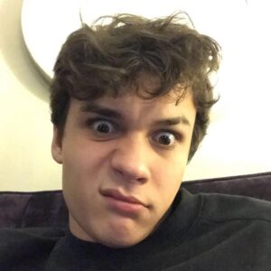 Benjamin Wadsworth Instagram - This was my attempt at the resting LEX face