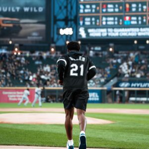 Bentley Green Instagram - The Kid that did 💫 , 

special thanks to @whitesox & @holtmccallany for making this happen. FIRST PITCH !
@61ststreet next year 
📸: @michaelhicksjr
