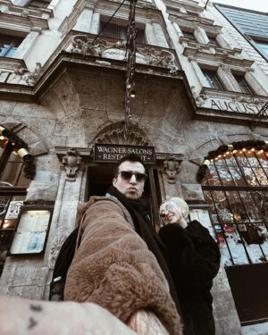 Berkay Tulumbacı Instagram - Yeni başladık sevgili.. kutlu olsun ❤️‍🔥🧿🪬 @ezgiigergin Seni Seviyorum Neşelim 😍