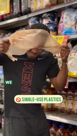Bertram Williams Jr. Instagram - SHOP with @mamas.sundry ♻️ we doing something new. Grab a ‘MAMA’s MARKET BAG’ that plastic really ain’t cool 🙅🏾‍♂️🚫

@mamas.sundry 

#BIGFARMA #NEWMUSIC #OTW #BIGFARMASAID