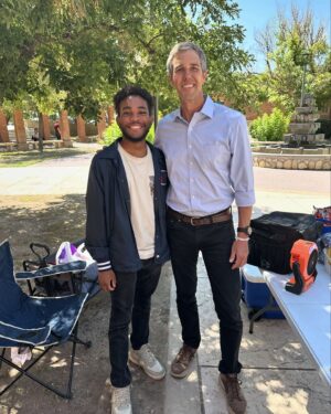 Beto O'Rourke Instagram - Amazing week of registering voters at El Paso Community College. Thanks to the team of volunteers — Valerie, Doris, Kim, Alejandro and Rene — for doing the work!

Registration events happening all over Texas, sign up to volunteer at link in bio!