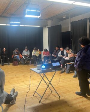 Beyti Engin Instagram - Berlin’de 5 gün süren Karakter Tasarım Workshop’u yine yeni anılar, karakterler ve kahkahalarla doluydu… 

Bizi ağırlayan @matteacavic ve @chubbuckstudioberlin e ve yardımlarını esirgemeyen @nuri.kalfa ’ya çok teşekkür ederiz… 

En kısa sürede yeniden buluşmak üzere ✌🏻
