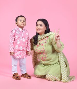 Bharti Singh Instagram - #collaboration with @firstcryindia 

Raksha Bandhan always brings back the sweetest memories! How we used to fight over the last laddoo, but still couldn’t wait to tie each other’s rakhis!!

And with my Gola growing and learning, I want to imbibe him with the same love and values that we grew up with. This year, I’m all set for the family Rakhi celebration, got the most adorable pink cotton kurta set for my baby from @firstcryindia! It’s my go-to place for shopping for him, be it festive and comfy clothes, or Rakhi gifts and toys, endless variety and top-notch quality.

make your lil ones Rakhi more special with FirstCry, go grab your joy before everything runs out! Use my code BHARTIRB1 to enjoy a flat 50% discount on fashion items and 42% off on everything else! Buy Now! 

#firstcryrakhi24 #firstcrykirakhi #FussNowAtFirstcry #FirstcryIndia #Firstcry #ShopAtFirstcry #FussyIsFantastic #rakshabandhan #kidsethnicwear
#paidpartnership #ad