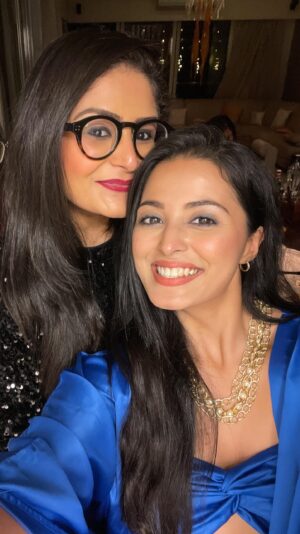 Bhaweeka Chaudhary Instagram - Mai aur meri DOST 😻 

#friendship #foryou