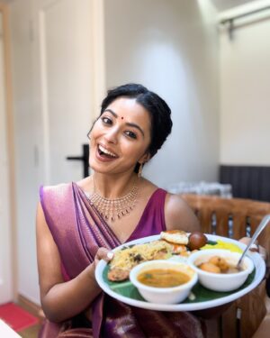 Bhaweeka Chaudhary Instagram - Savor the Essence of Tamil Cuisine: South Indian Food Adventure 

#shootlife🎬