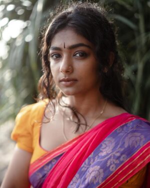 Bhoomi Shetty Instagram - ಕೃಷ್ಣ🌸
.
.
.
.
.
Photography @_mr.photoholic 
.
.
.
.
.
.
.
#alittlebrowngirl #bhoomishetty #actor #saree #krishna #krishnajanmashtami #lookinspiração #loveislove #tamilponnu #instagram