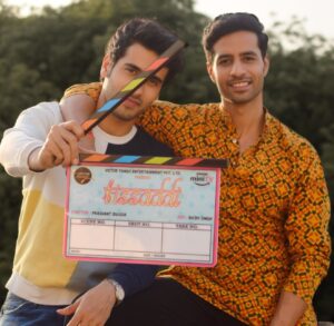 Bhuvan Arora Instagram - charche hai from earth to moon
fisaddi on your screens, coming soon!

@bhuvanarora27 @poojan_chhabra @prashant.bhagia @modi_vm @boldmonk @victortango_entertainment

#AmazonminiTV #ComingSoon