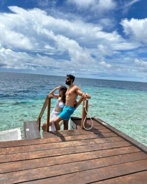 Bhuvan Arora Instagram - Us🧿❤️
#maldives #photodump