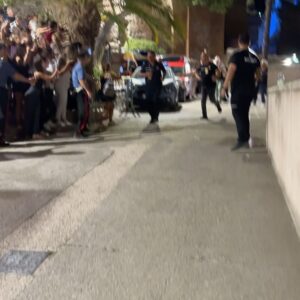 Biagio Antonacci Instagram - C’è energia in ogni piega della pelle 
Ci vediamo più tardi