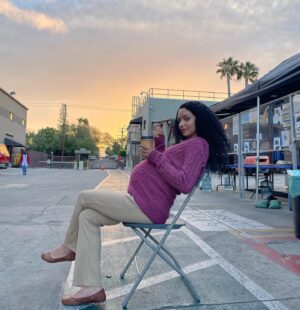 Bianca A. Santos Instagram - Thursdays became sacred! Thank you for tuning into @greysabc through the #Greys400 Finale! So grateful for the experience and the incredible talents I got to work with! 
•
*slides contain spoilers so catch up on Hulu if you know what’s good*