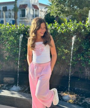 Bianca Castanho Instagram - West Palm Beach day 🌴 #familytime #summervacation