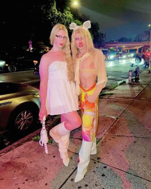 BibleGirl666 Instagram - ⬇️BIBLEGIRL NYC PRIDE SCHEDULE⬇️

🌹FRIDAY, JUNE 28, 10pm
BODYHACK 📍 @MetropolitanBK 
@lys.hanlon @coralkilll @dollnxtdoor @angel.ray.2k @austerity_measures @euwhoria.nyc   rizzo

🌹SATURDAY, JUNE 29, 10pm
PRIDEZILLA 📍 @TheRosemontNYC 
shows w/ @paultomasiello @futuredeadwoman @themackmackey   @amandatorimeating 

🌹SUNDAY, JUNE 30, 10pm
WALLBREAKER 📍 @MetropolitanBK
@annalisacampos @meg_cavanagh @iamsenerio   glitz