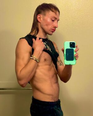 BibleGirl666 Instagram - NEW YORK CITY‼️SAVE THE DATES FOR PRIDE‼️

MONDAY, JUNE 17, 10pm📍@macripark
details TBA

SATURDAY, JUNE 22, 10pm 📍@macripark
ALL LOVE GARDEN - drag shows w/ @princessndapopperz   ya girl bible, dance party beats by @rossl, drinks by @meg_cavanagh   breadsticks ALL NIGHT LONG 🍝🌹

SATURDAY, JUNE 29, 10pm 📍@therosemontnyc
details TBA
