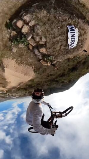 Bienve Aguado Alba Instagram - Raw one for you on day 3. @freeridefiesta 

Pretty happy with this new @gopro angle, 
let's push it with it and see what we can come with.