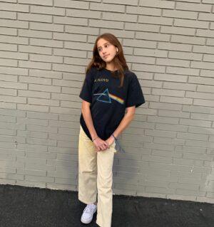 Bijan Ali Instagram - Somewhere on Ventura Blvd!  Just living my dreams!!
.
.
.
.
.
#blessedbeyondmeasure 
#childactor 
#teenactor 
#laactor
#redhairdontcare
#gingersnap
#chasingdreams 
#laindustrykid
#iambijanali
#onlyonebijan