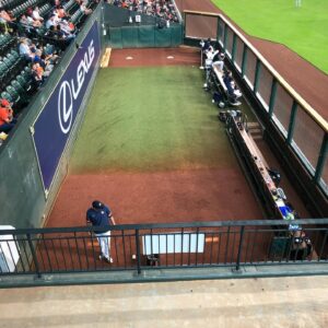 Bijan Ali Instagram - Watching Them Astros ⚾️🧡💙🧡⚾️
With my Dad - My Uncle and best view from the Bullpen!!!
.
.
.
.
#astros 
#astrosbaseball 
#houstonbaseball 
#astrosgame 
#baseballlove 
#timewithdad 
#iambijanali 
#onlyonebijan