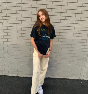 Bijan Ali Instagram - Somewhere on Ventura Blvd!  Just living my dreams!!
.
.
.
.
.
#blessedbeyondmeasure 
#childactor 
#teenactor 
#laactor
#redhairdontcare
#gingersnap
#chasingdreams 
#laindustrykid
#iambijanali
#onlyonebijan