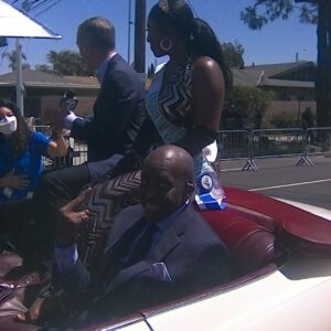 Bill Duke Instagram - Some photos from the #KingdomDayParade & breakfast at #BancofCaliforniaStadium lounge on Monday with parade participants actor, director and producer #BillDuke and actress and model #JudyPace. The awesome photo Bill is holding of #NelsonMandela was gifted to #realBillDuke by photojournalist #HaywoodGalbreath who took the photo years ago. #KarenBass was the grand marshall of the parade. #MaxineWaters #ericgarcetti

#dukemediafoundation #juneteenth #MLK #younitenetwork #carlgilliard #nelsonmandela #billbradley #heidibfuller #felixgiles @sydthewriter #losangeles #torrencebrannonreese #dradriandove #abc7eyewitness