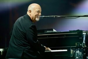 Billy Joel Instagram - Cardiff, Wales!
Goodnight!

#Billyjoel #Cardiff #Wales
📷Gareth Everett
Huw Evans Picture Agency