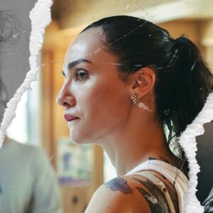 Birce Akalay Instagram - _______Precious moments of my dearest Önem Özülkü.

“Graveyard” Season II. soon.

@apooguz 
@ansproduksiyon 
@netflixturkiye 
@mezarlikfilm 

♥️

📷 @direnduzgun