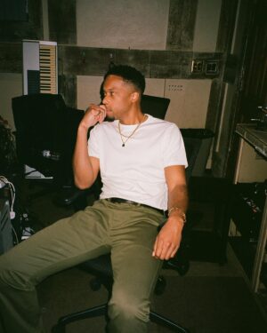 Black Milk Instagram - 🎛️ Bout 1 week left… new music 2mrw!

Album Everybody Good? Wed. 7/19