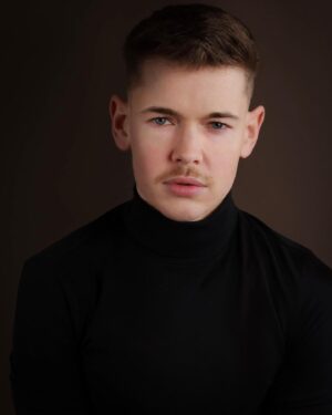 Blair St. Clair Instagram - Chapter 29 ⚡️downloading⚡️ 

📷: @parkermae.tay / @studiopark.tay