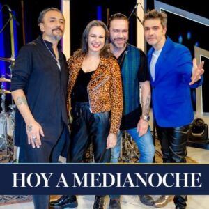 Blanca Lewin Instagram - ¡Lucybell en Hora 25!📺🎶

Estaremos con la columna de teatro/artes escénicas con @yashirazhizmeri, y de música con @gonzalo_planet. Y por supuesto, tendremos la música de @lucybelloficial en Hora 25 la hora que no existe, donde todo puede pasar.

📌 Recuerda #Hora25NTV con @blancalewin, los miércoles a la medianoche por las pantallas de @ntvchile, y el sábado por @tvn después de Best Seller.

#Hora25TVN #blancalewin #musica #cultura #teatro #literatura #entretenimiento #cine #televisión