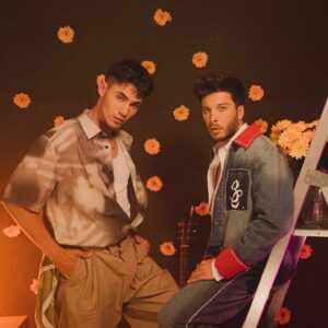 Blas Cantó Instagram - Hoy me he acordado de mí y ya tiré la máscara fuera 

“Máscaras”, disponible el 26 de julio 🎭🤍