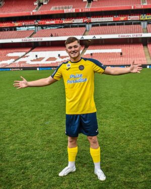 Bleu Landau Instagram - The Emirates. Another great experience! ⚽️
