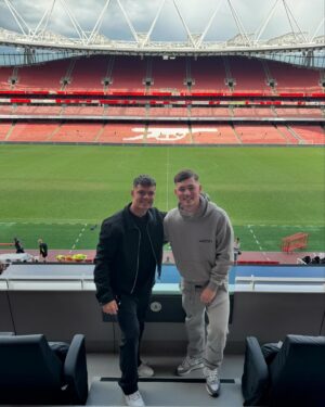 Bleu Landau Instagram - The Emirates. Another great experience! ⚽️