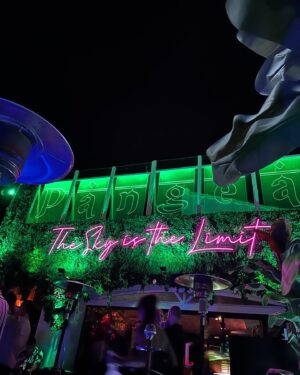 Bleu Landau Instagram - Marbella 🏝️