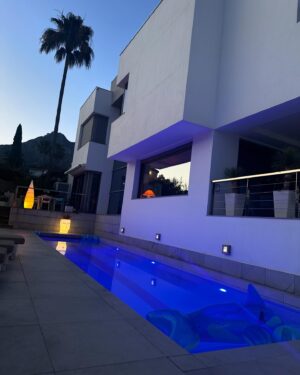 Bleu Landau Instagram - Marbella 🏝️