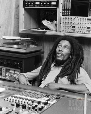 Bob Marley Instagram - Today is National Vinyl Record Day! Let us know what you’re spinning in the comments 🎶🔊

📷 by #AdrianBoot
©️ Fifty-Six Hope Road Music Ltd.

#bobmarley #reggae #vinyl #vinylcollection #vinylcommunity #vinylcollector #vinyllover #nationalvinylrecordday