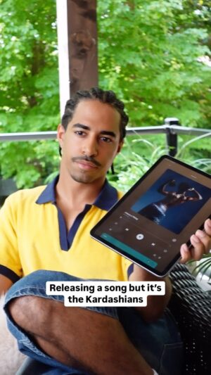 Boman Martinez-Reid Instagram - I’ve been working HARD…. I Have a Thing is OUT NOW!!! 🎶🩵🤸🏾‍♂️🏌🏼‍♂️🌎😇 (@anabee_martinez)