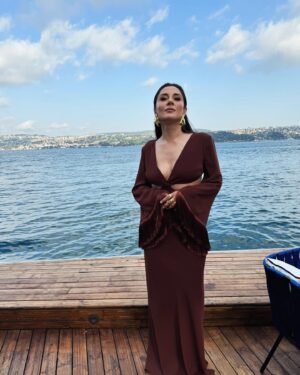 Boncuk Yilmaz Instagram - #anotherself. #zeytinağacı  @zeytinagacinetflix ❤️🙏🌱