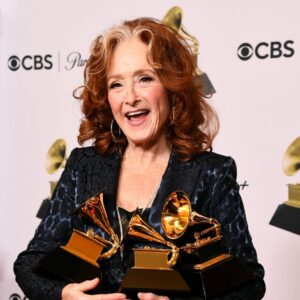 Bonnie Raitt Instagram - “I am deeply honored and thrilled to have been chosen to receive one of this year’s Kennedy Center Honors. I have long been an admirer of the awards and have been so blessed to be able to participate in several shows honoring others. There is no higher level of esteem nor as delightful a celebration and I want to extend my sincere thanks to all who have chosen me to receive this honor. I look forward to the upcoming ceremony and festivities, which I know will be one of my life’s peak experiences.” –@bonnieraittofficial

Check out the @kennedycenter feed today to meet all of the 47th Kennedy Center Honorees and stay tuned as the next #KCHonors celebrates the lifetime achievements of this incredible group of honorees this December with a broadcast to follow on @CBStv!

📸 
3️⃣ Scott Newton
4️⃣ WGHB
5️⃣ Jon Kopaloff // Getty Images
6️⃣ CBS Photo Archive
7️⃣ Nick of Time PR