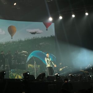 Boy Trai Bhumiratna Instagram - เป็นค่ำคืนดีๆ และความสุข เห็นความรักในบทเพลง เห็นความตั้งใจอันเปี่ยมล้น และผู้คนที่รักเขามารวมกันอยู่ที่นี่ และแน่นอน คงเป็นอีกวันที่เขาหล่อที่สุดในงาน ยินดีด้วยนะครับคุณว่าน 
#ลองไทม์โนคอน 
#Soloist5 #20ปีเต็มที่สิวะ